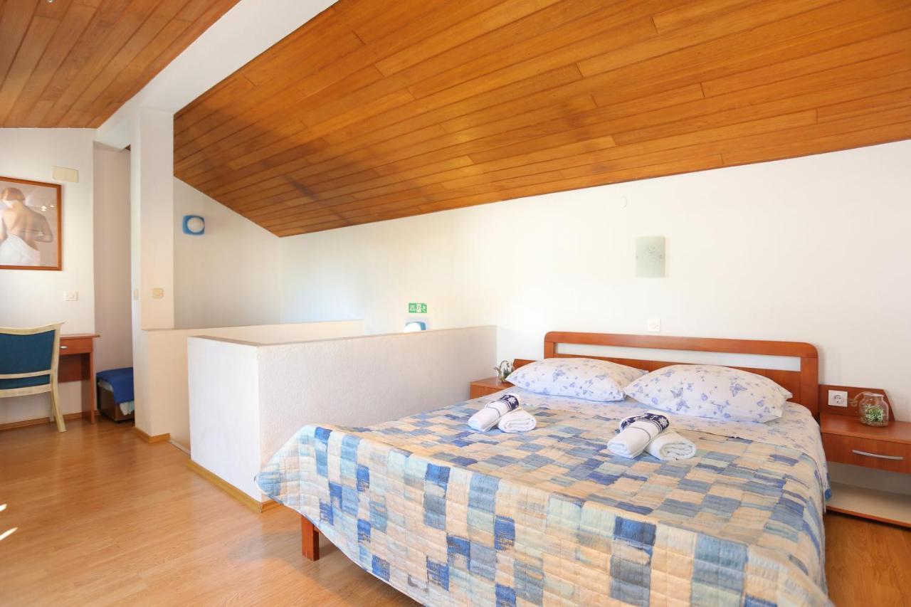 Holiday House With A Parking Space Brela, Makarska - 788 外观 照片